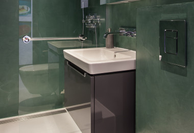 Wet room with Sphere8 resin floors and walls